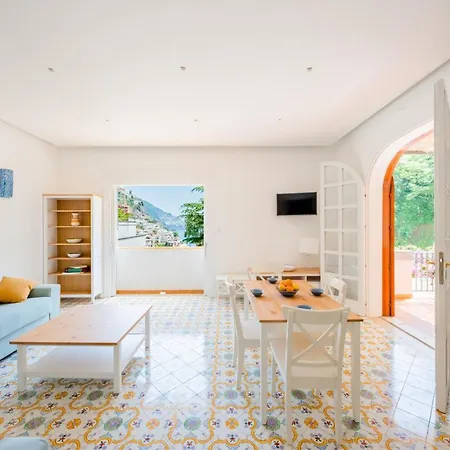 Alimede Apartment