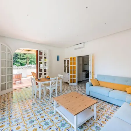 Apartment Alimede *
