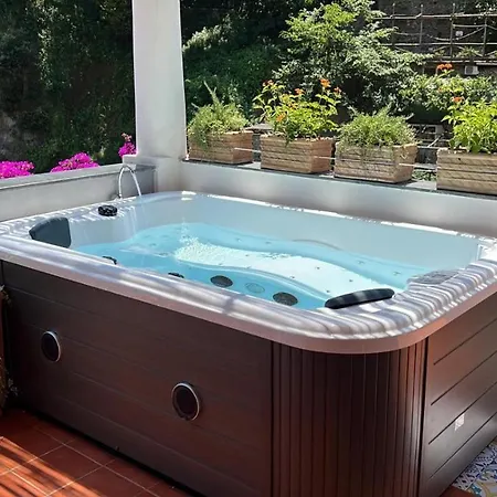 Lägenhet Alimede Positano